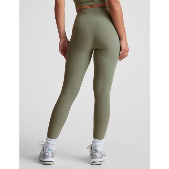 Beyond Yoga Spacedye Slim Racerback Cropped Tank and Legging Set SM Green - Picture 4 of 11